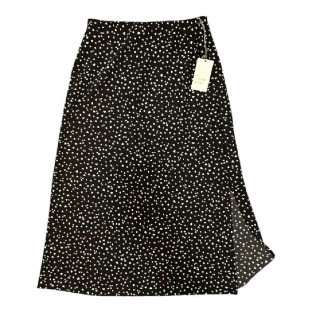 🆕 A New Day Black and White Star Print Midi Skirt